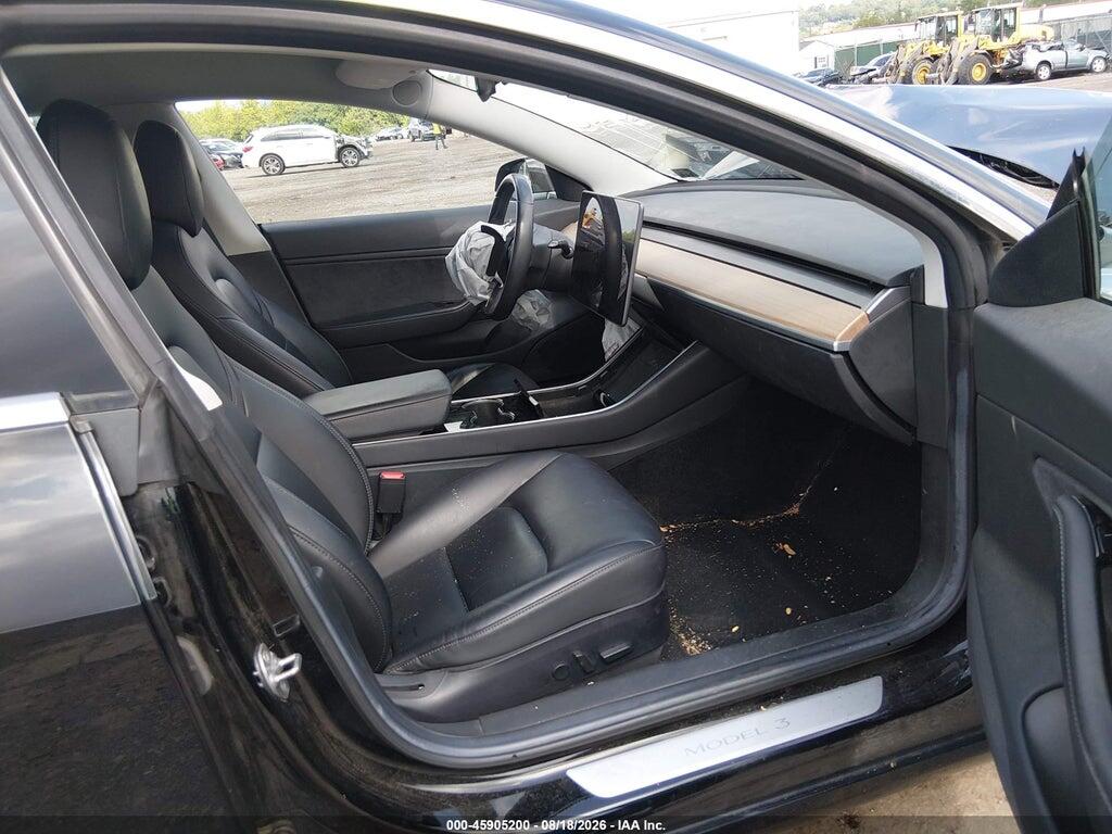 5YJ3E1EA1JF018709 2018 TESLA MODEL 3 photo no. 5