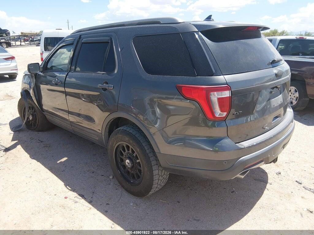 1FM5K8D82JGC15317 2018 FORD EXPLORER photo no. 3