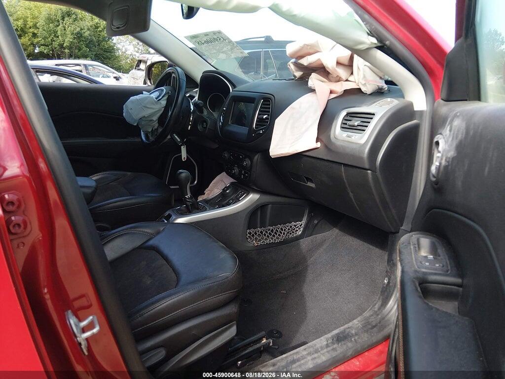 3C4NJDBB9JT308085 2018 JEEP COMPASS photo no. 5