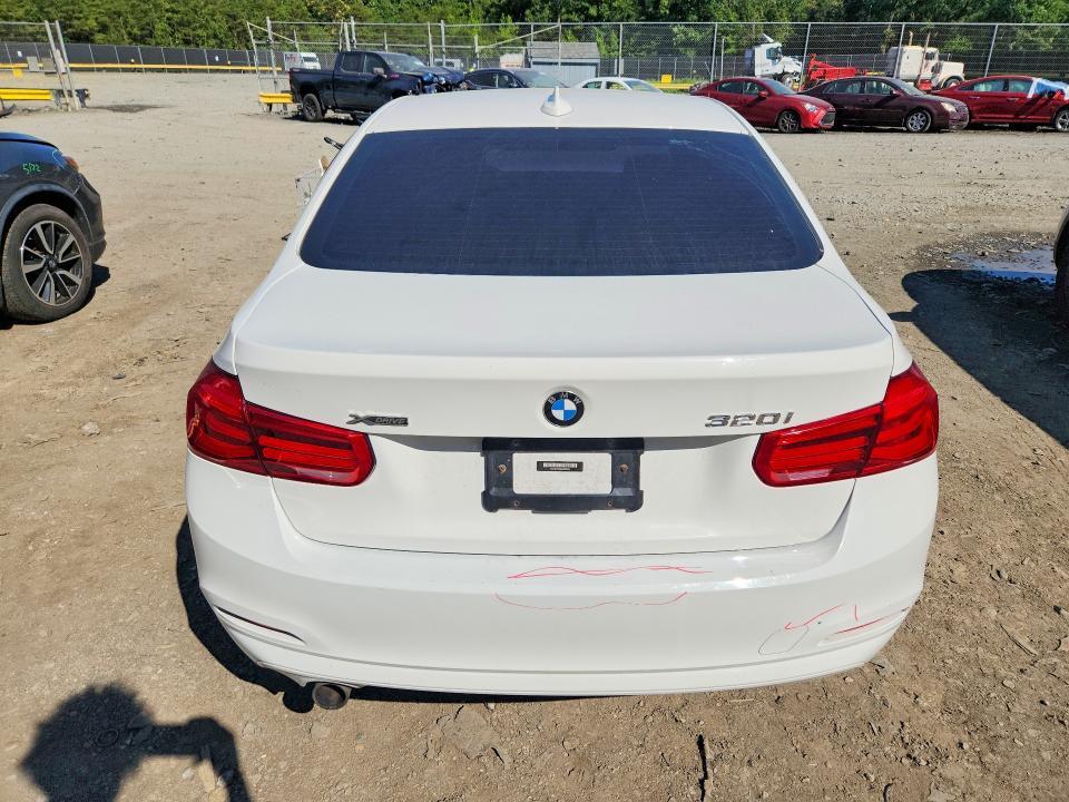 2016 BMW 320 XI — Фото 6 из 13