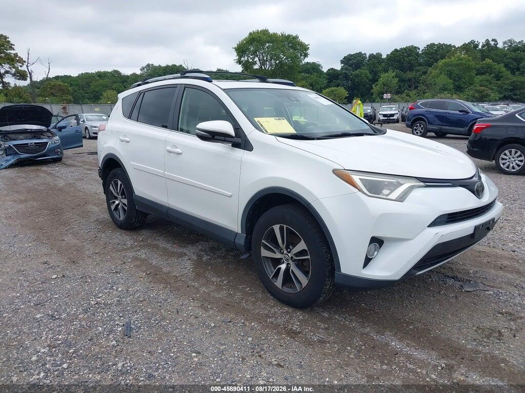 JTMRFREV7JD243121 2018 TOYOTA RAV4 photo no. 1