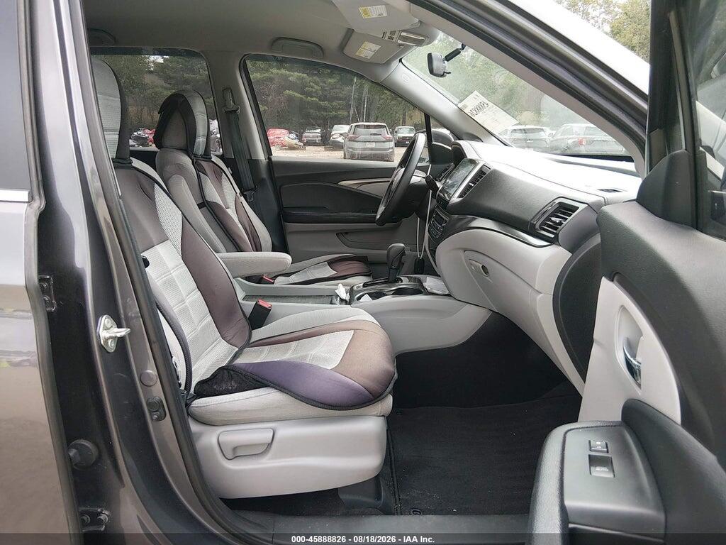 5FNYF6H31JB016469 2018 HONDA PILOT photo no. 5
