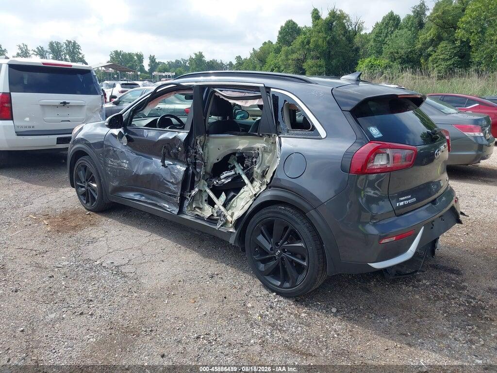 KNDCC3LC2J5138431 2018 KIA NIRO photo no. 3