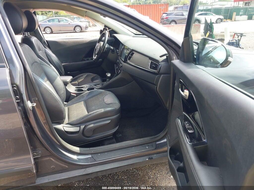 KNDCC3LC2J5138431 2018 KIA NIRO photo no. 5