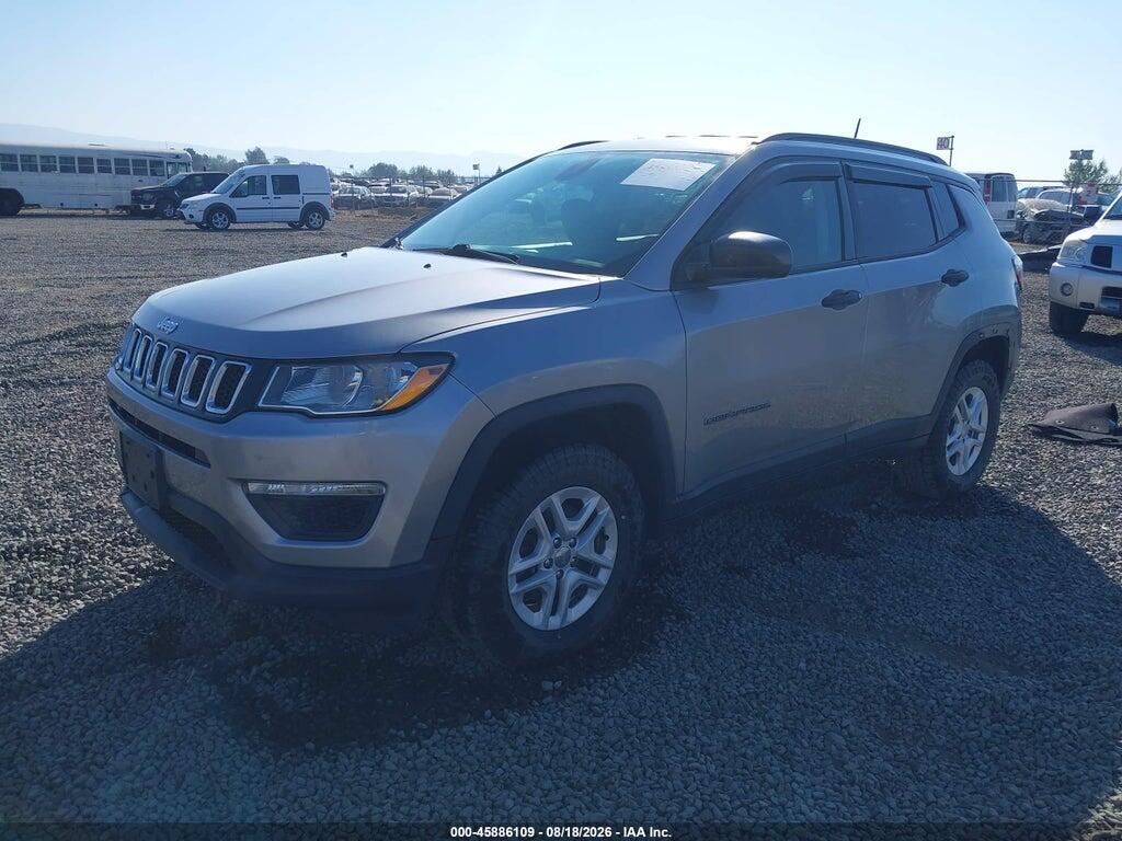 3C4NJDAB9JT132088 2018 JEEP COMPASS photo no. 2