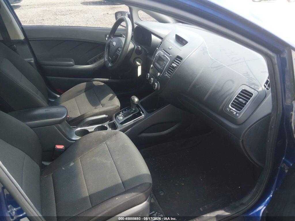 3KPFK4A71JE200515 2018 KIA FORTE photo no. 5