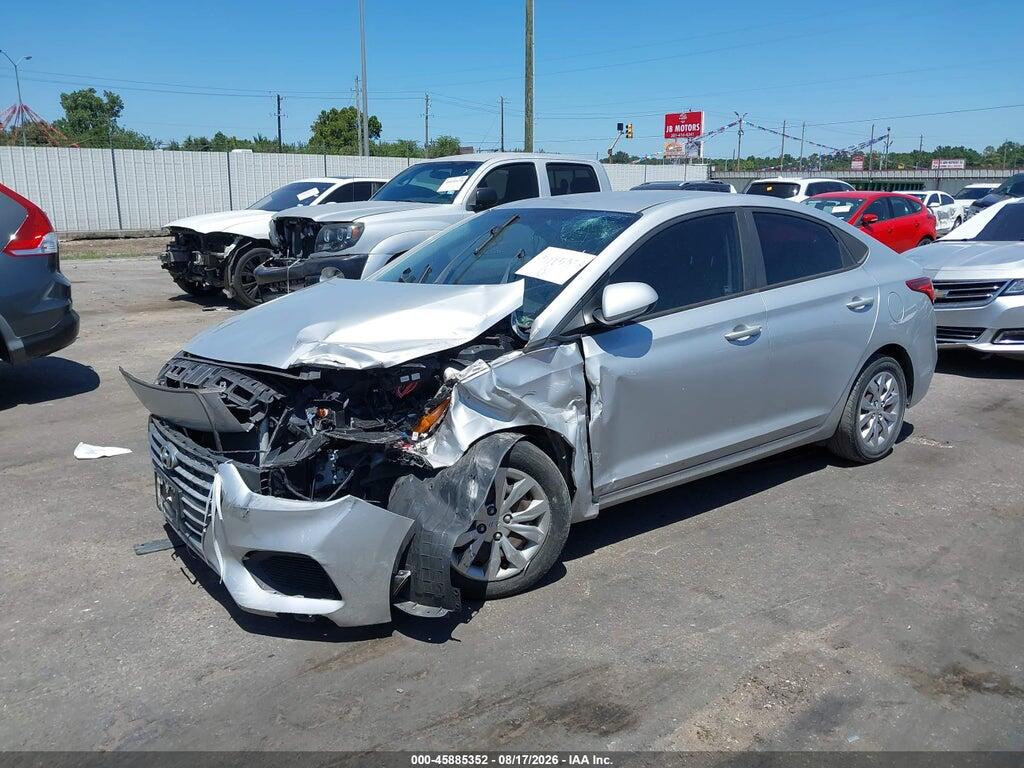 3KPC24A33JE009906 2018 HYUNDAI ACCENT photo no. 2