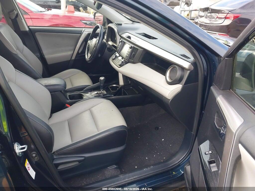 JTMDFREV3JJ742834 2018 TOYOTA RAV4 photo no. 5