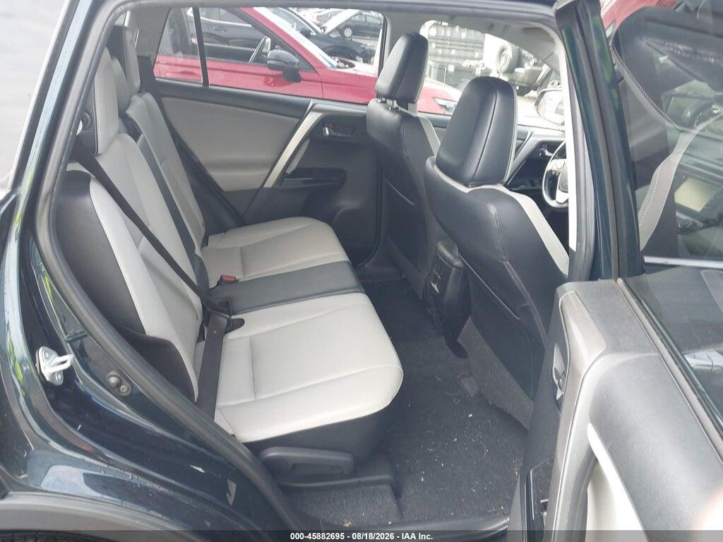 JTMDFREV3JJ742834 2018 TOYOTA RAV4 photo no. 8