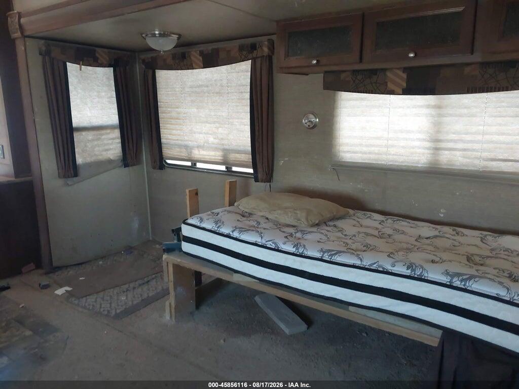 5ZT3CHYB1FA310197 2015 FOREST RIVER CHAPARRAL photo no. 8