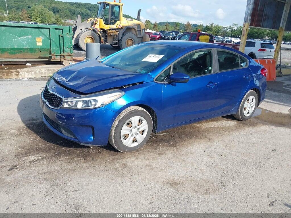 3KPFK4A73JE273207 2018 KIA FORTE photo no. 2