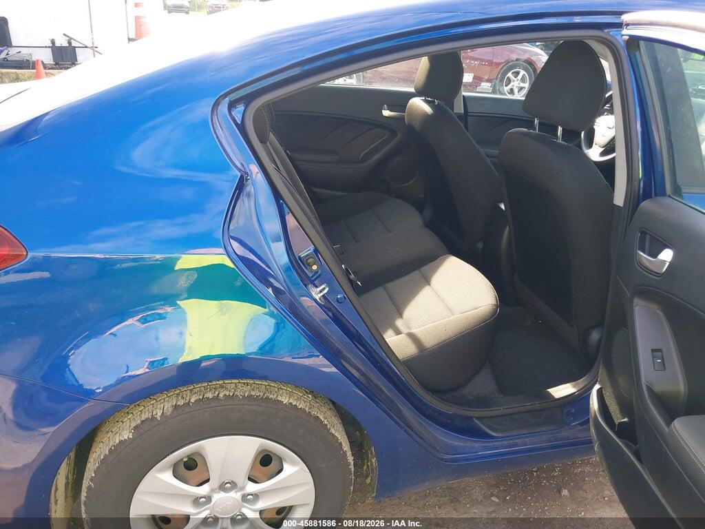 3KPFK4A73JE273207 2018 KIA FORTE photo no. 8