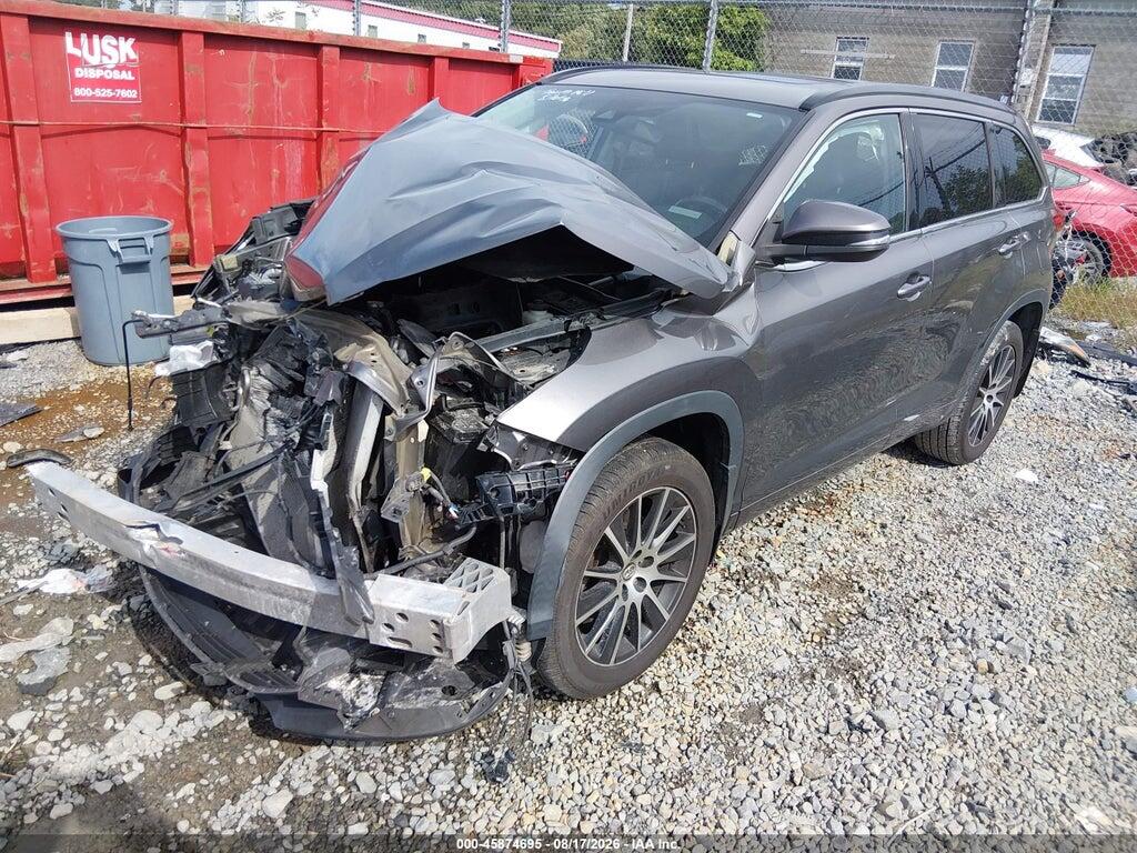 5TDJZRFH2JS897073 2018 TOYOTA HIGHLANDER photo no. 2