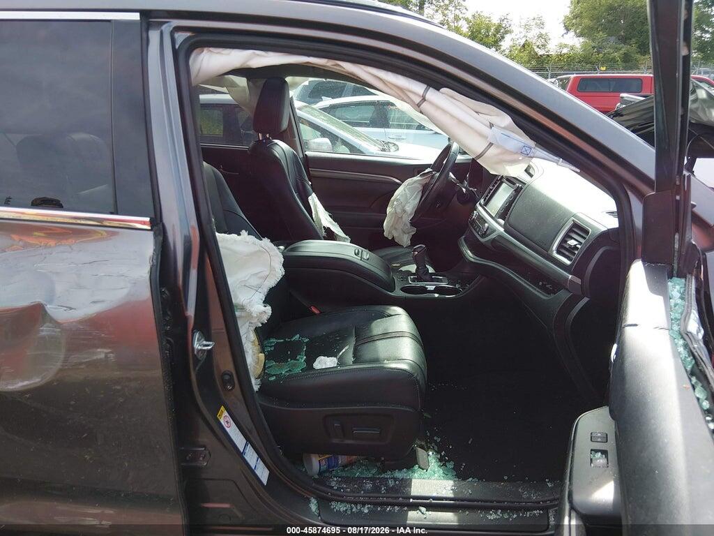 5TDJZRFH2JS897073 2018 TOYOTA HIGHLANDER photo no. 5