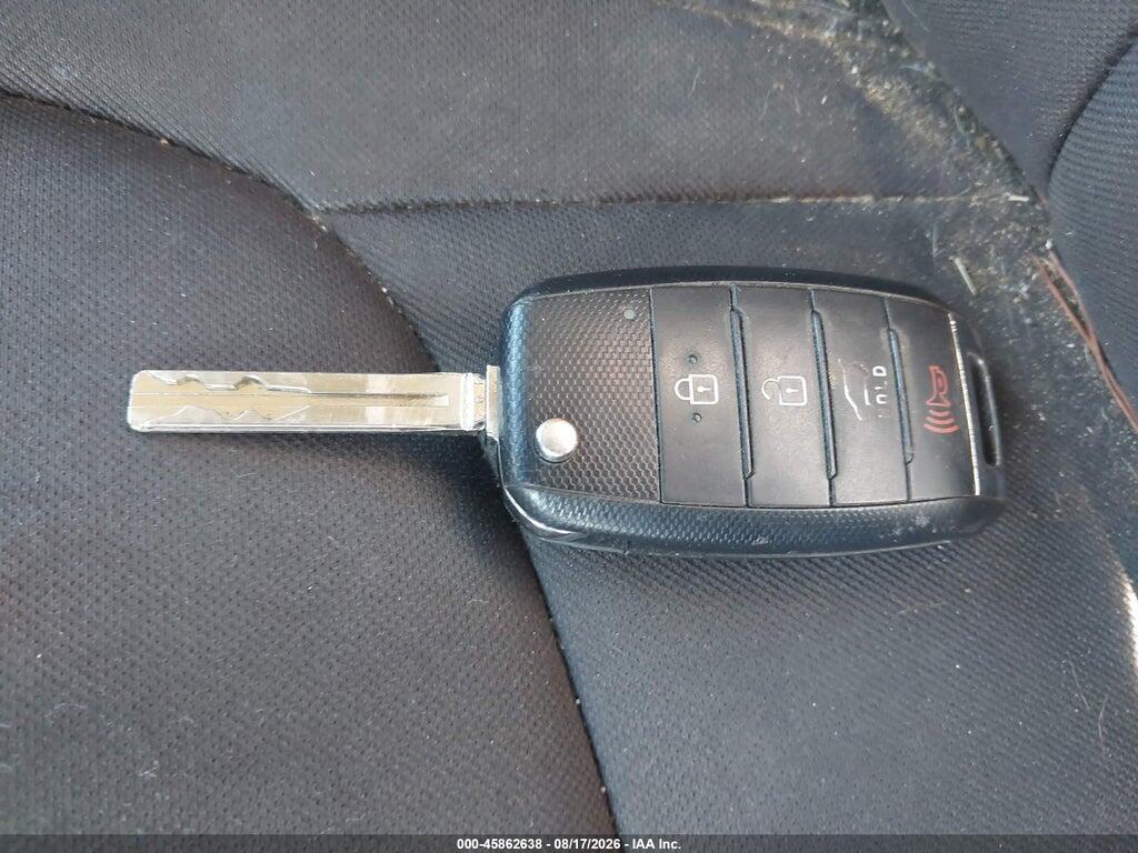 KNDJN2A20J7904635 2018 KIA SOUL photo no. 11