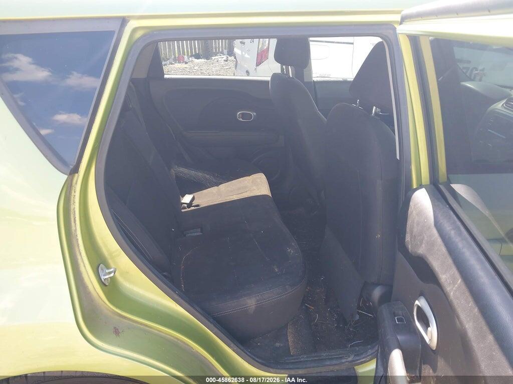 KNDJN2A20J7904635 2018 KIA SOUL photo no. 8
