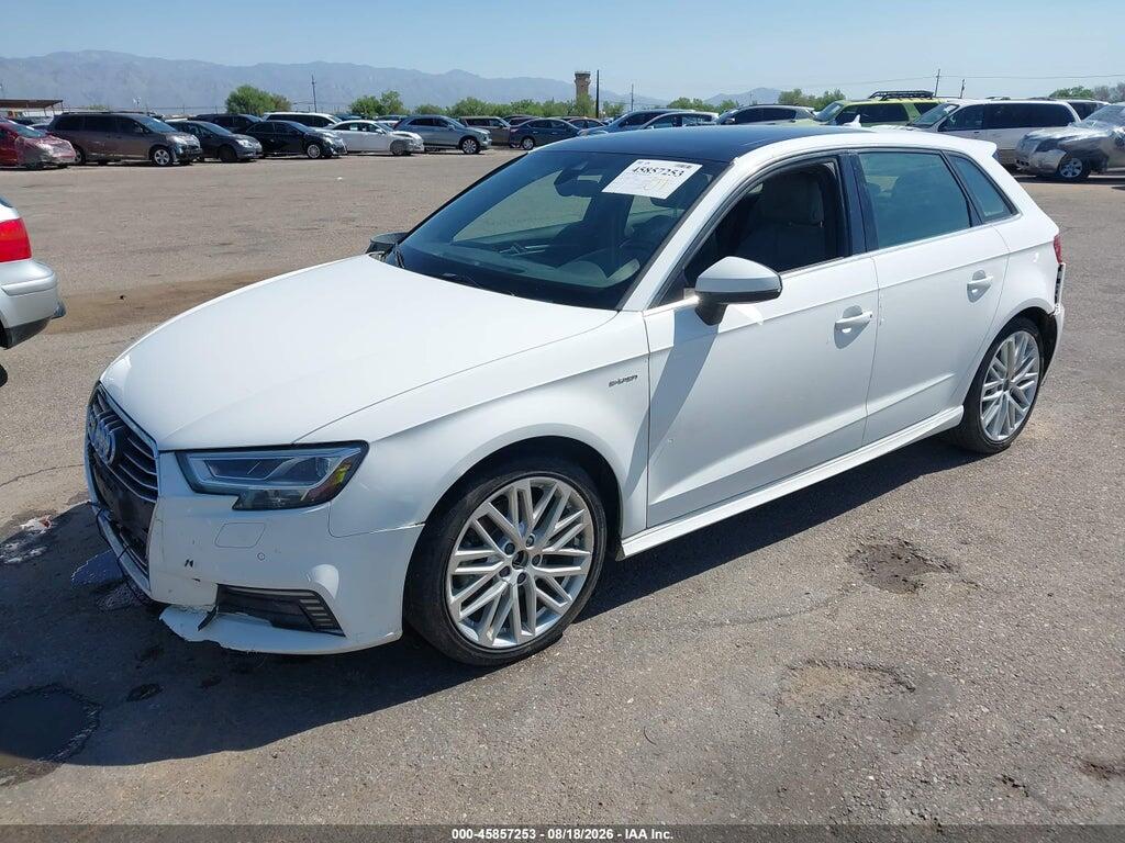 WAUSPBFF4JA066734 2018 AUDI A3 E-TRON photo no. 2