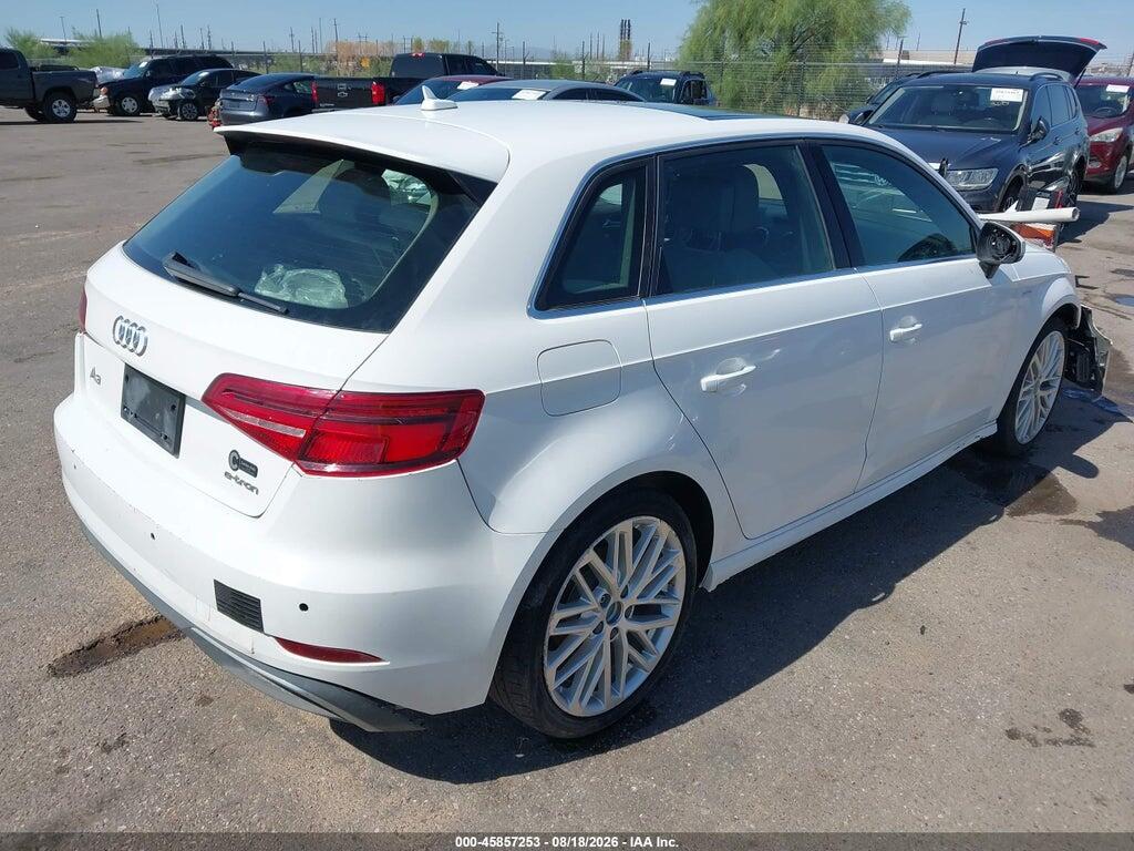 WAUSPBFF4JA066734 2018 AUDI A3 E-TRON photo no. 4