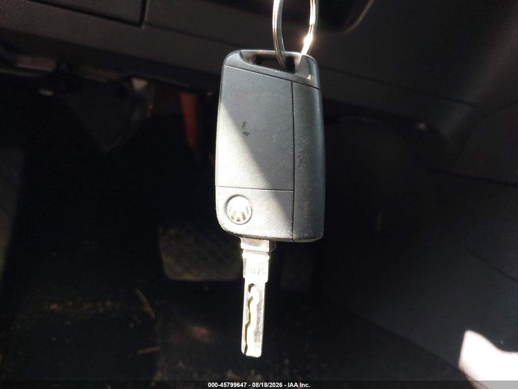 3VW217AUXGM000785 2016 VOLKSWAGEN GOLF photo no. 11