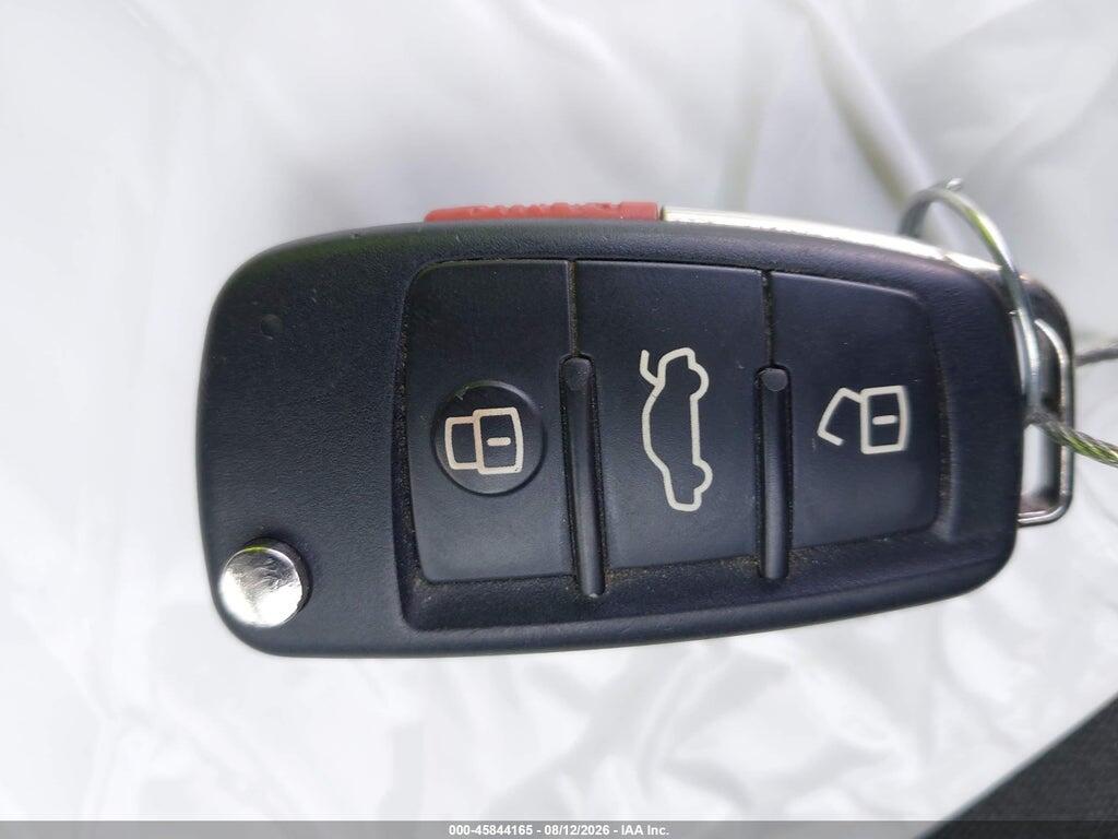 WAUTPBFF0JA078450 2018 AUDI A3 E-TRON photo no. 11