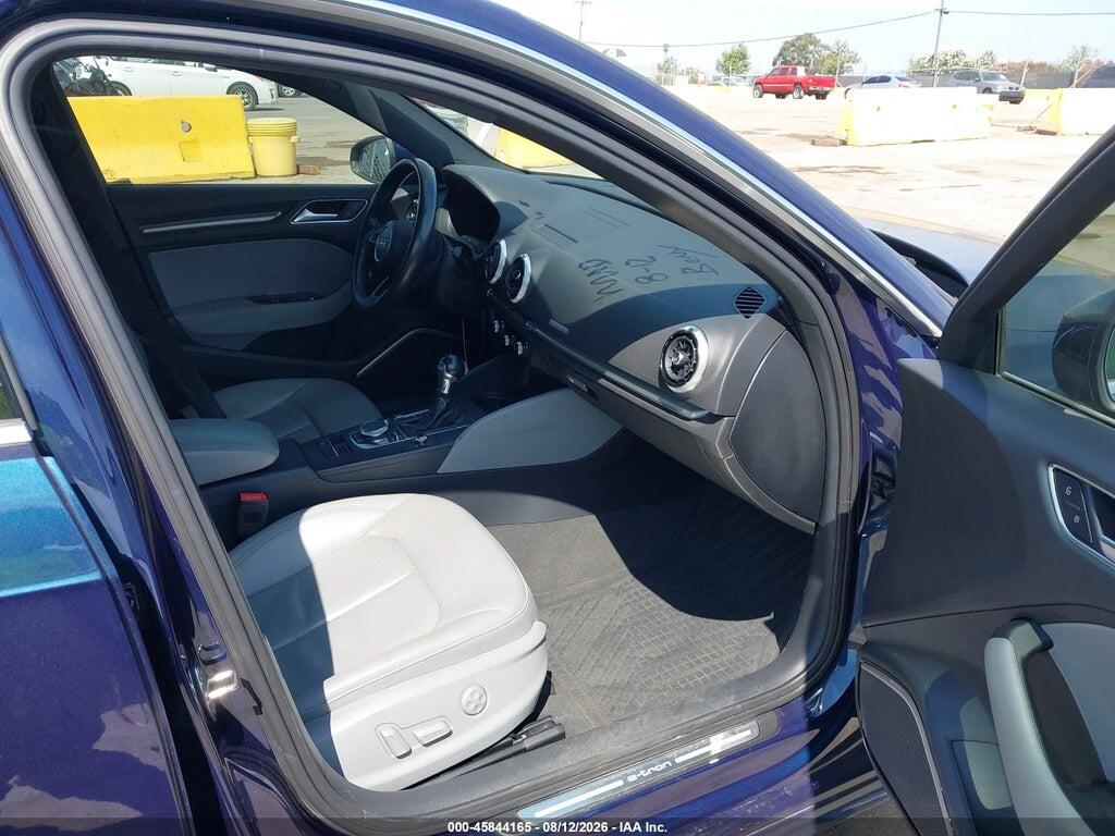 WAUTPBFF0JA078450 2018 AUDI A3 E-TRON photo no. 5