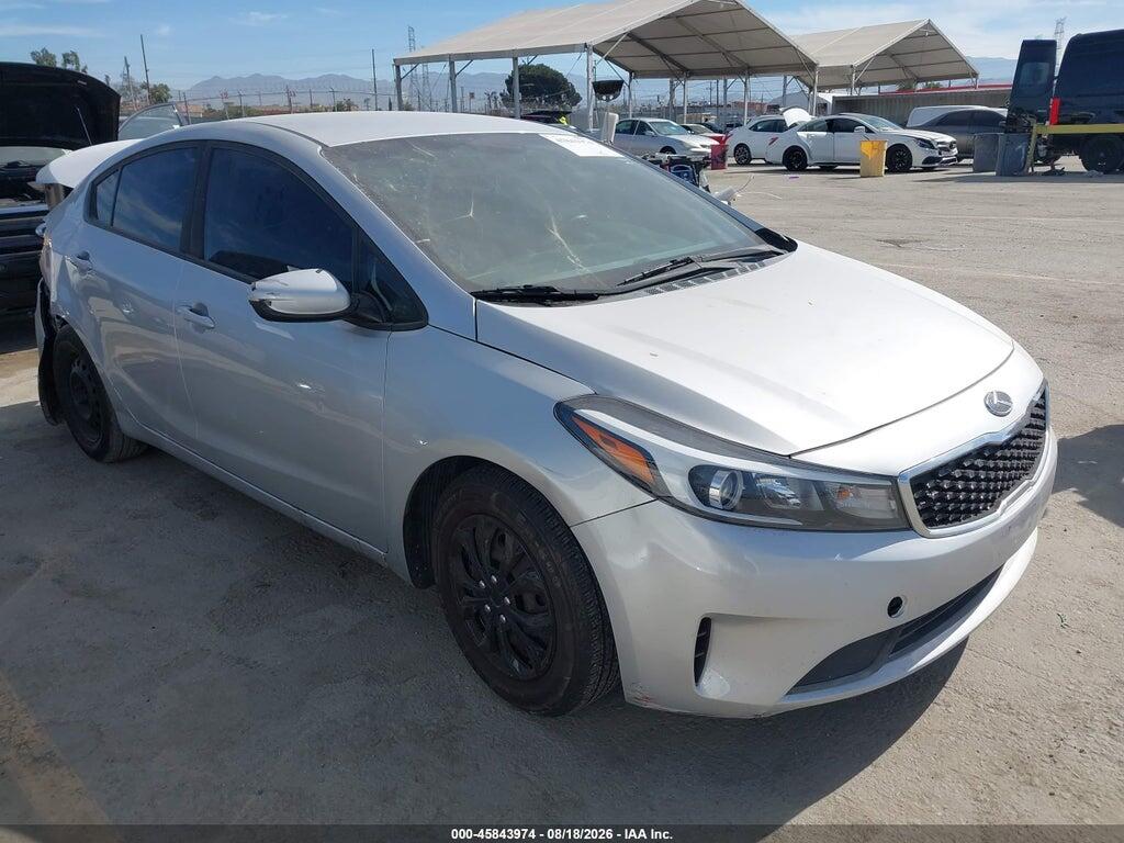 3KPFK4A78JE258301 2018 KIA FORTE photo no. 1