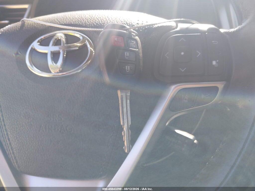 5TDZZRFH2JS265421 2018 TOYOTA HIGHLANDER photo no. 11