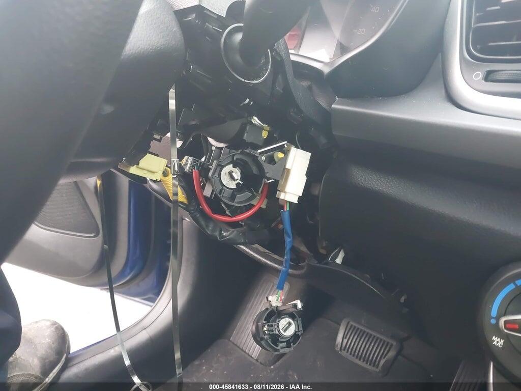 3KPA24AB1JE141867 2018 KIA RIO photo no. 12