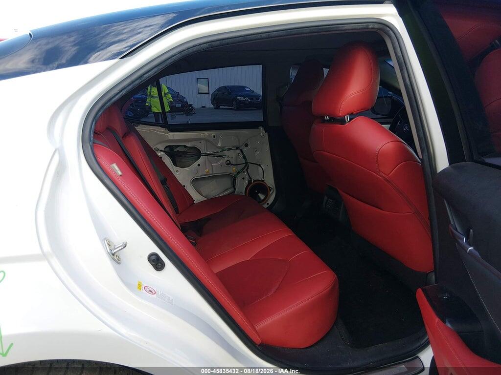 4T1BZ1HK6JU010743 2018 TOYOTA CAMRY photo no. 8