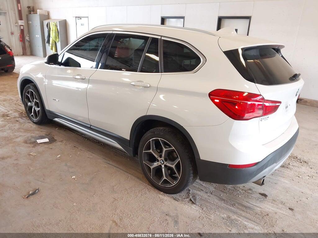 WBXHT3C33J5K24694 2018 BMW X1 photo no. 3