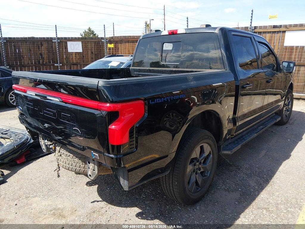 1FT6W1EV6NWG02828 2022 FORD F-150 LIGHTNING photo no. 4