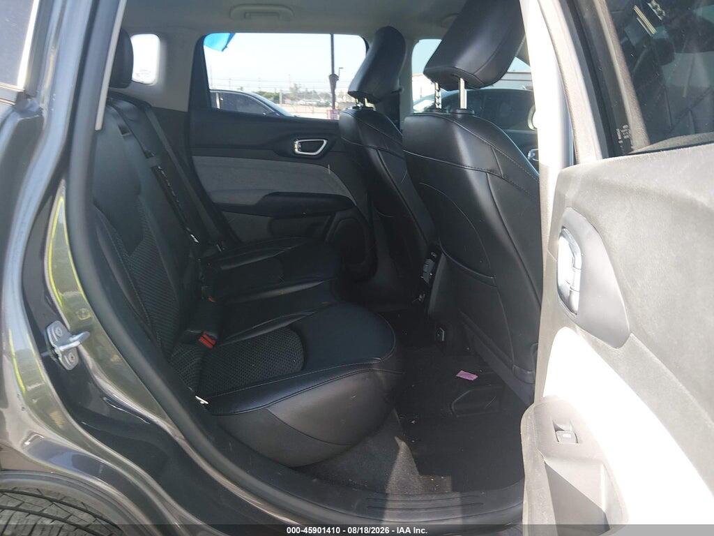 3C4NJCBB9NT136978 2022 JEEP COMPASS photo no. 8