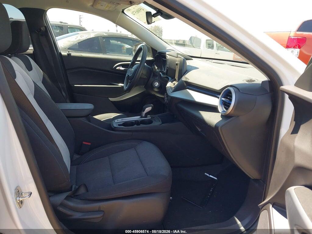 KL77LFEP4TC081986 2026 CHEVROLET TRAX photo no. 5