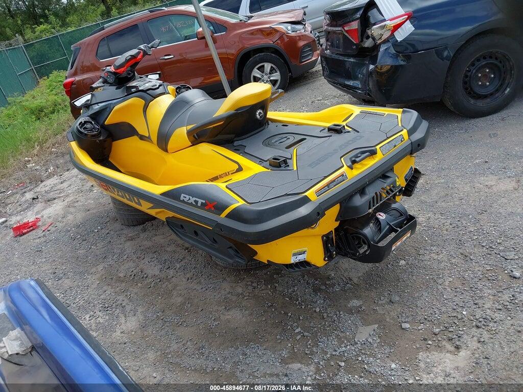 00000YDVB4482F222 2022 SEADOO RXT-X 300 photo no. 3
