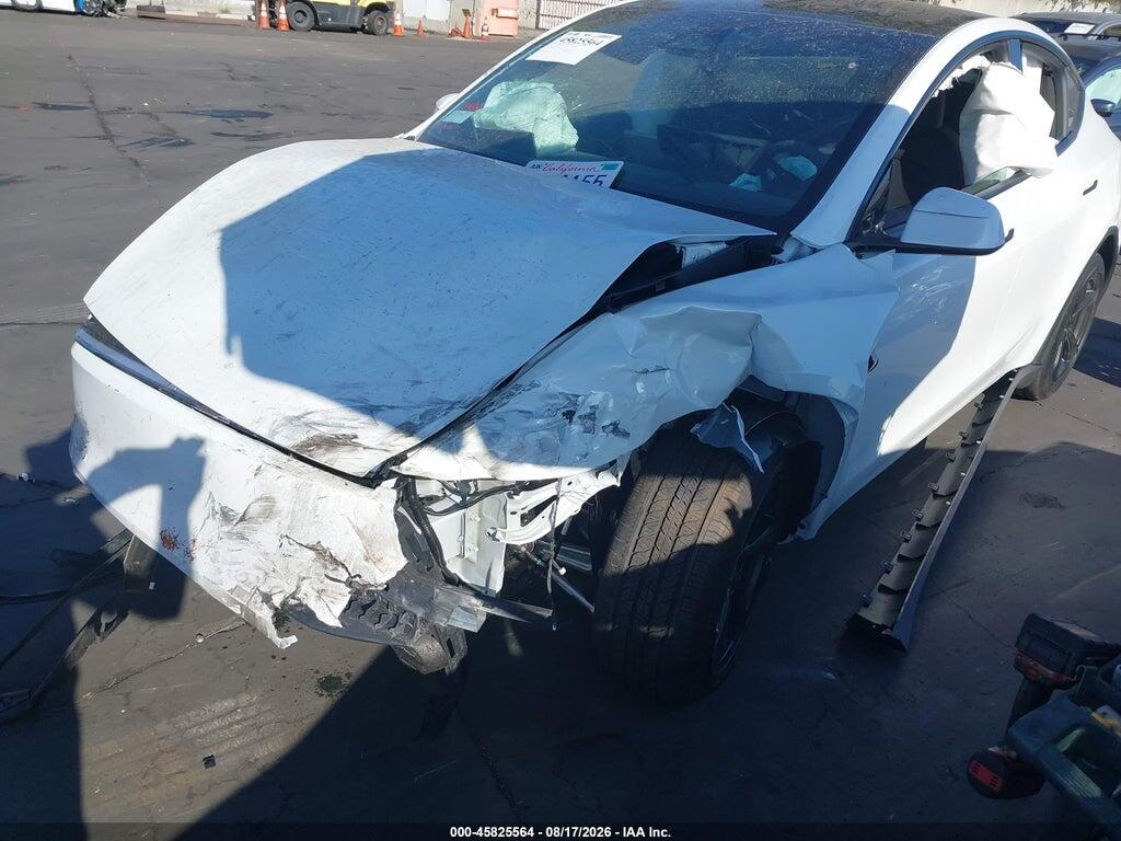 7SAYGDEE9TF647516 2026 TESLA MODEL Y photo no. 2
