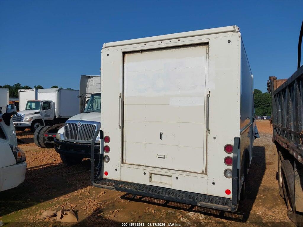 1F64F5KN0N0A08115 2022 FORD F-59 COMMERCIAL STRIPPED photo no. 4
