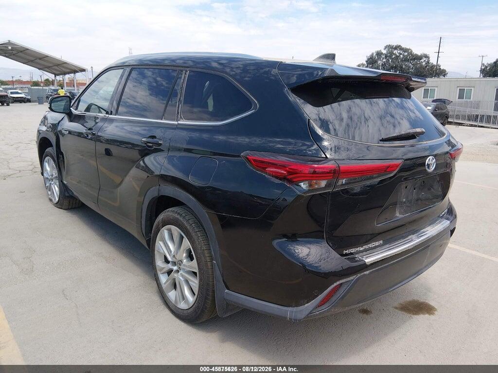 5TDDBRCH2MS523105 2021 TOYOTA HIGHLANDER photo no. 3