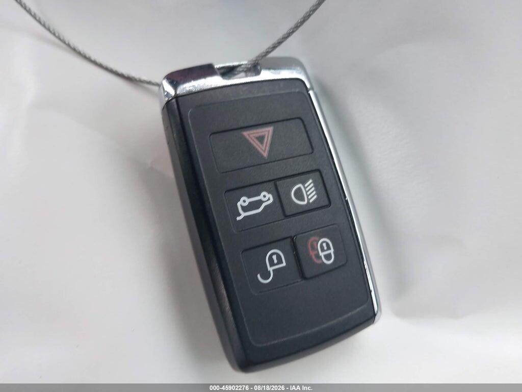 SADFK2FX7L1Z85047 2020 JAGUAR E-PACE photo no. 11
