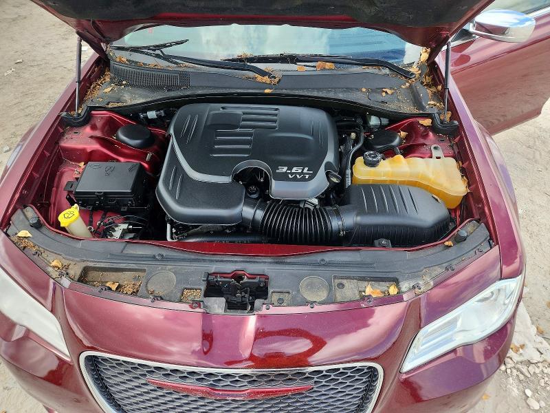 2C3CCAEG3GH268695 2016 CHRYSLER 300C photo no. 11