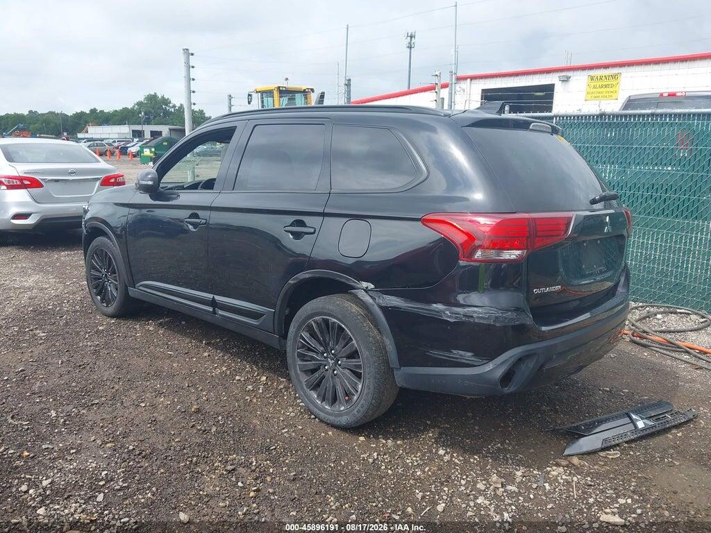 JA4AZ3A33LZ040720 2020 MITSUBISHI OUTLANDER photo no. 3