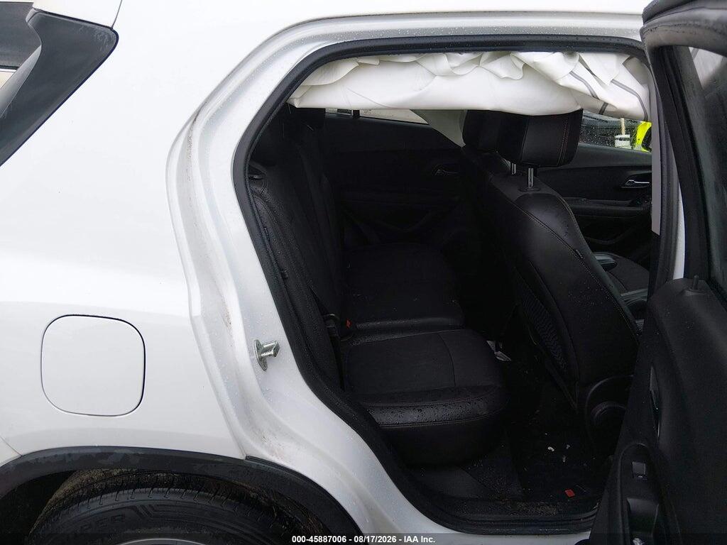 3GNCJLSB2LL300213 2020 CHEVROLET TRAX photo no. 8