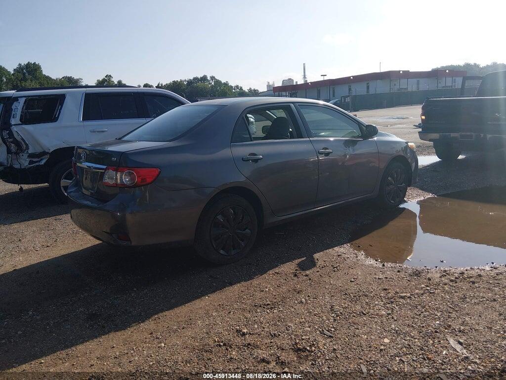 5YFBU4EEXDP078063 2013 TOYOTA COROLLA photo no. 4