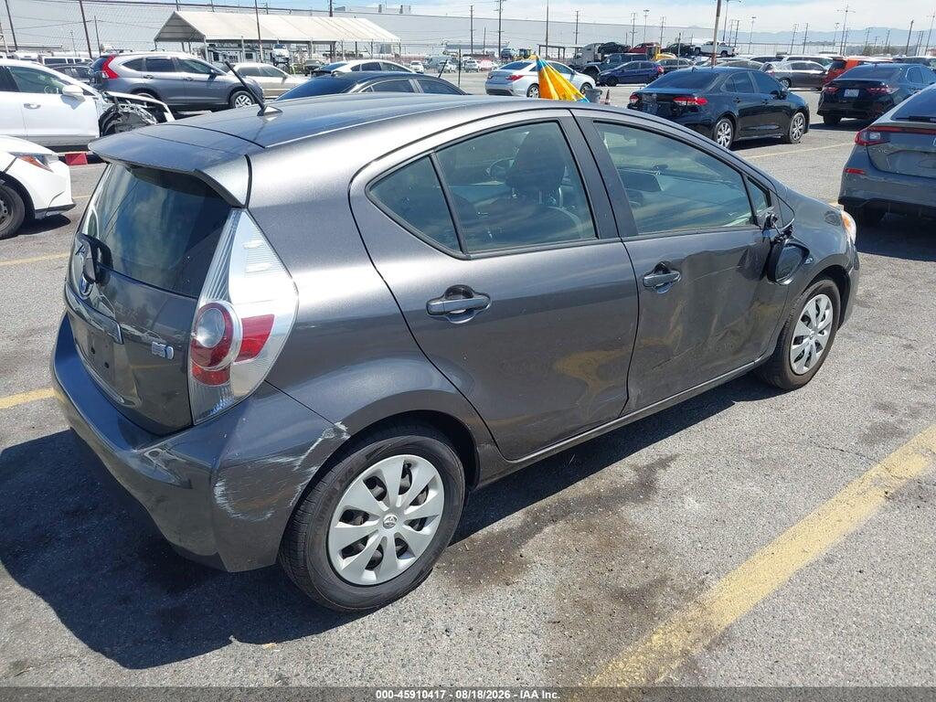 JTDKDTB30D1545444 2013 TOYOTA PRIUS C photo no. 4