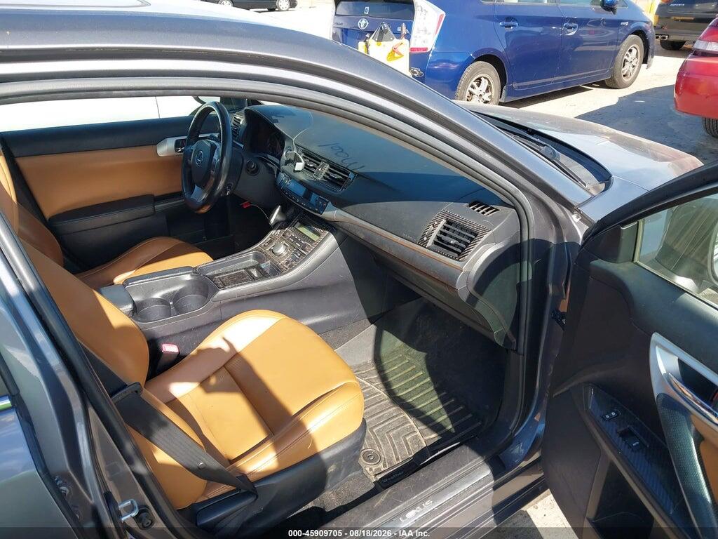 JTHKD5BH5D2133276 2013 LEXUS CT 200H photo no. 5
