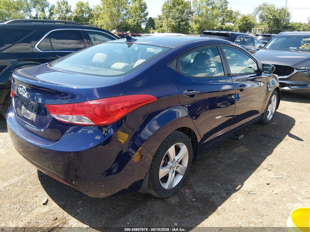 5NPDH4AE2DH419939 2013 HYUNDAI ELANTRA photo no. 4