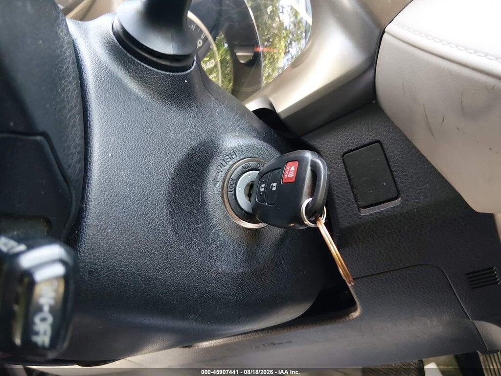 JTMZFREV2D5008477 2013 TOYOTA RAV4 photo no. 11