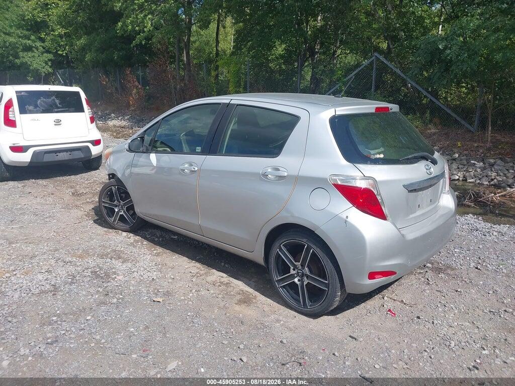 JTDKTUD39DD565907 2013 TOYOTA YARIS photo no. 3