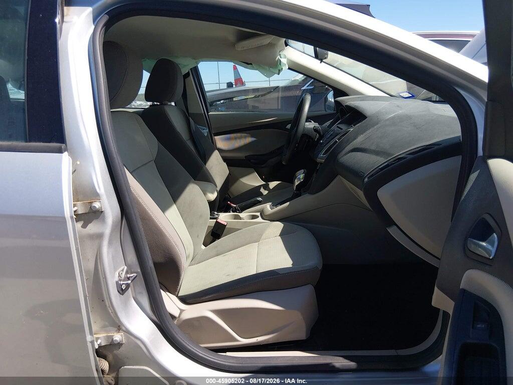 1FADP3F25DL138098 2013 FORD FOCUS photo no. 5