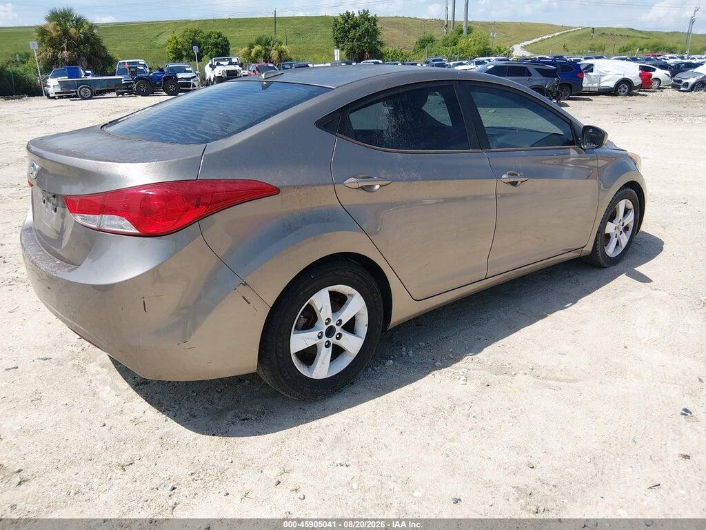 5NPDH4AE9DH283079 2013 HYUNDAI ELANTRA photo no. 4
