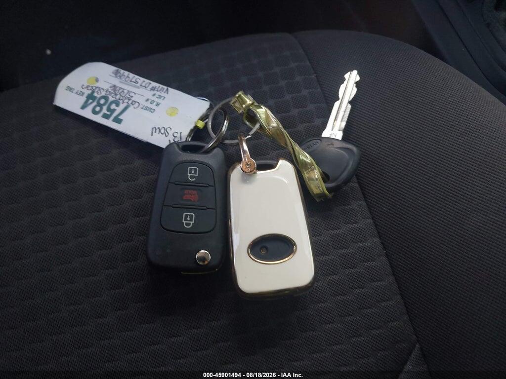 KNDJT2A5XD7579996 2013 KIA SOUL photo no. 11